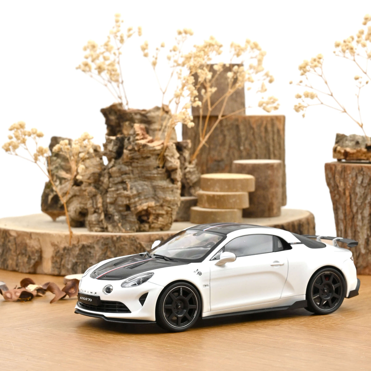 Alpine A110 R 70 2025 Blanc Irisé 1/18 - 220pcs