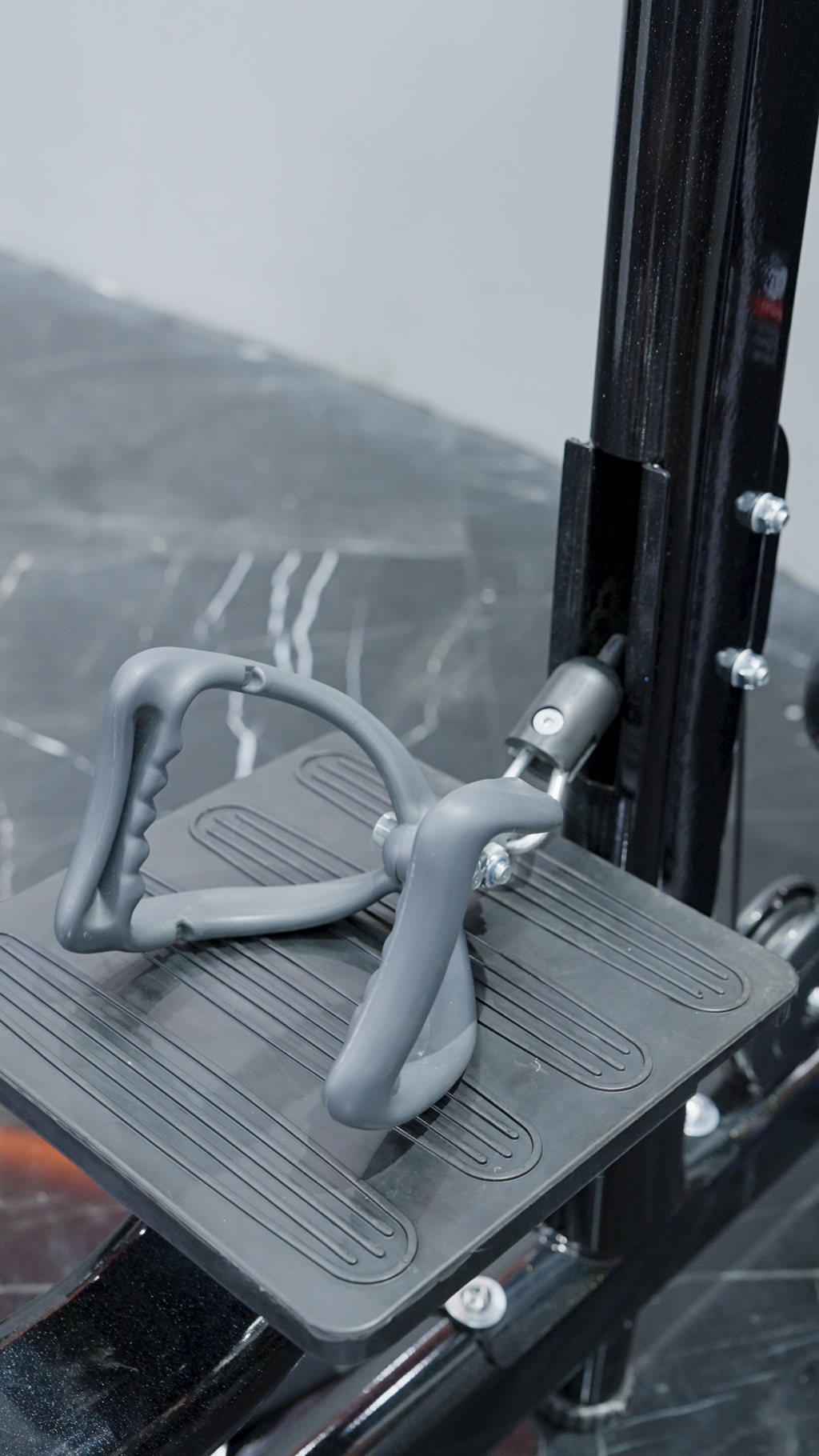 Iso Lateral Lat Pulldown/ Low Row