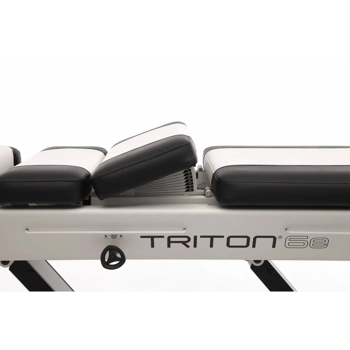 Chattanooga Triton 6E DTS, Hi-Lo Traction Table, 90.5" x 37" x 31"