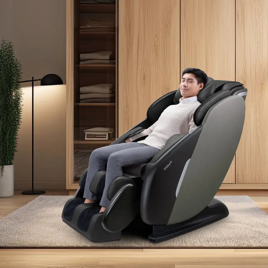 uDeluxe Max Shiatsu Full Body Massage Chair with V-Hand Technology