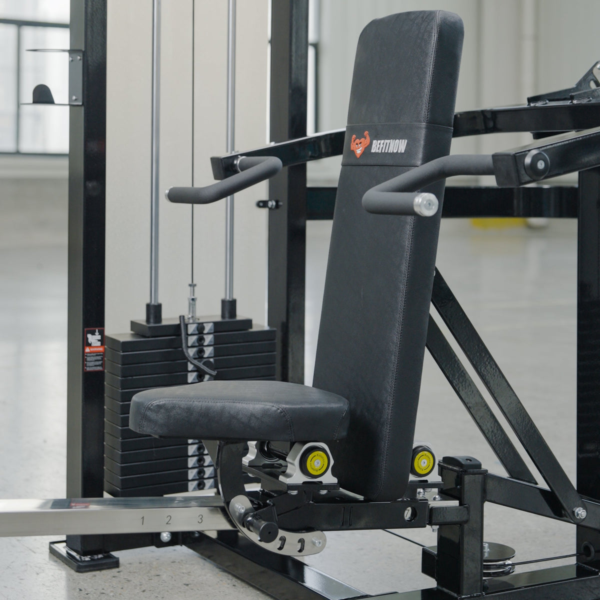 Shoulder Press/Seated Chest Press