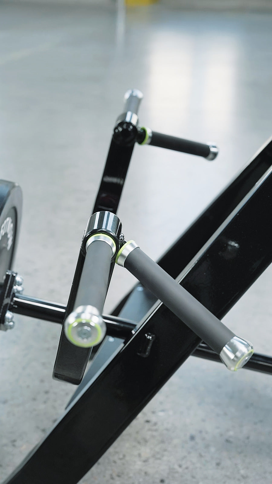 AR61 Incline Level Row