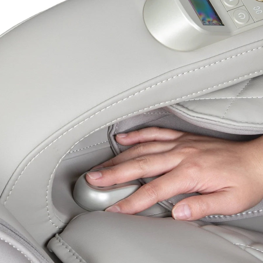 Titan Forma 3D + 2D Massage Chair