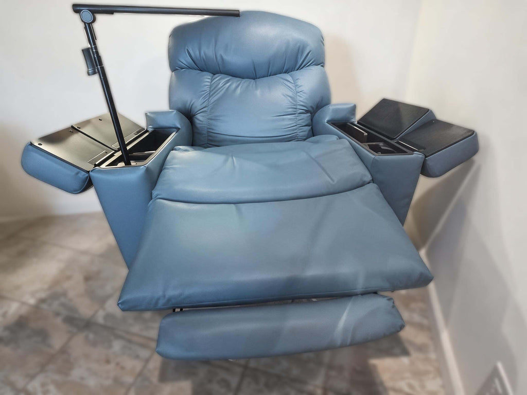 UltraComfort™ UC576 Alora Series 5-Zone Power Lift Chair in Brisa Arctic (Open Box)