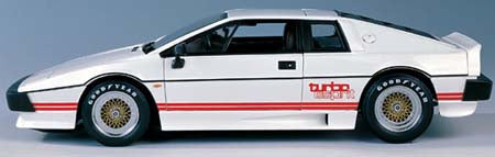 1:18 AUTOart Lotus Esprit Turbo S2 (white/red)