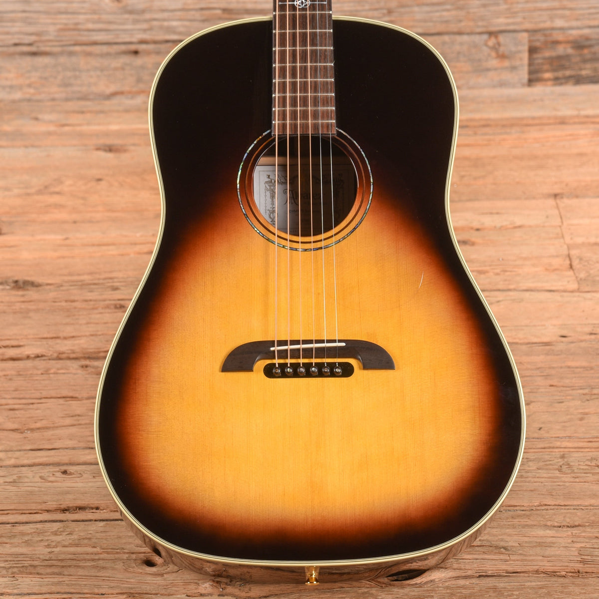 Alvarez DYMR70 Yairi Masterworks Dreadnought Solid AAA Sitka Spruce/Solid East Indian Rosewood Sunburst