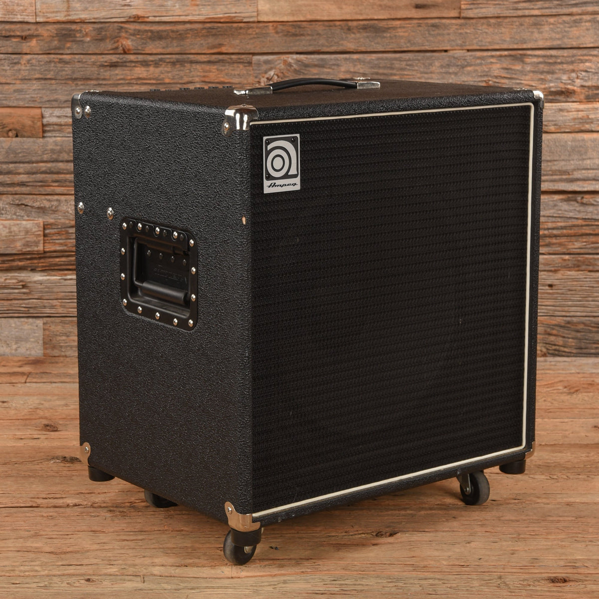 Ampeg BA-115HPT 220-Watt 1x15" Bass Combo