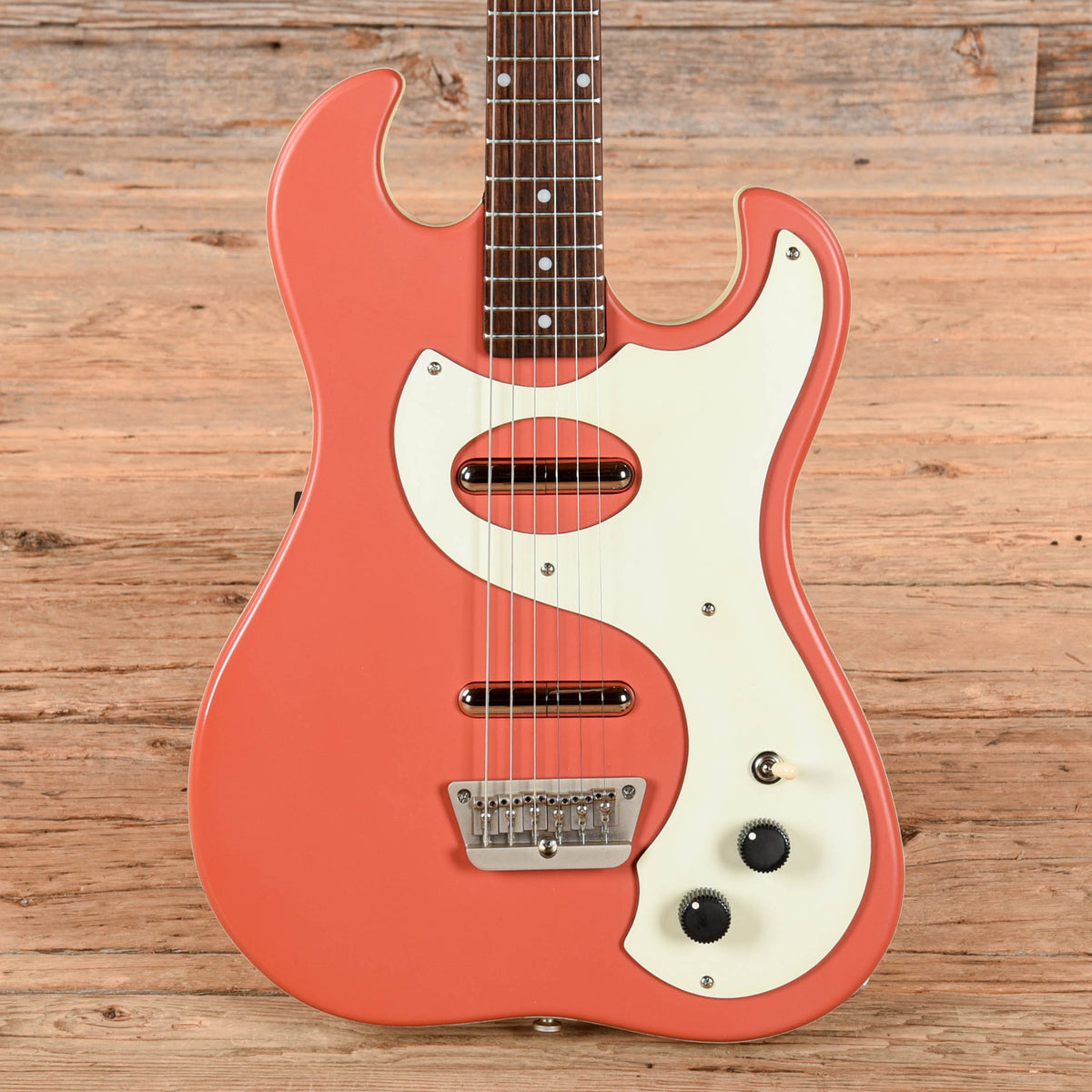 Danelectro 63 Reissue Red