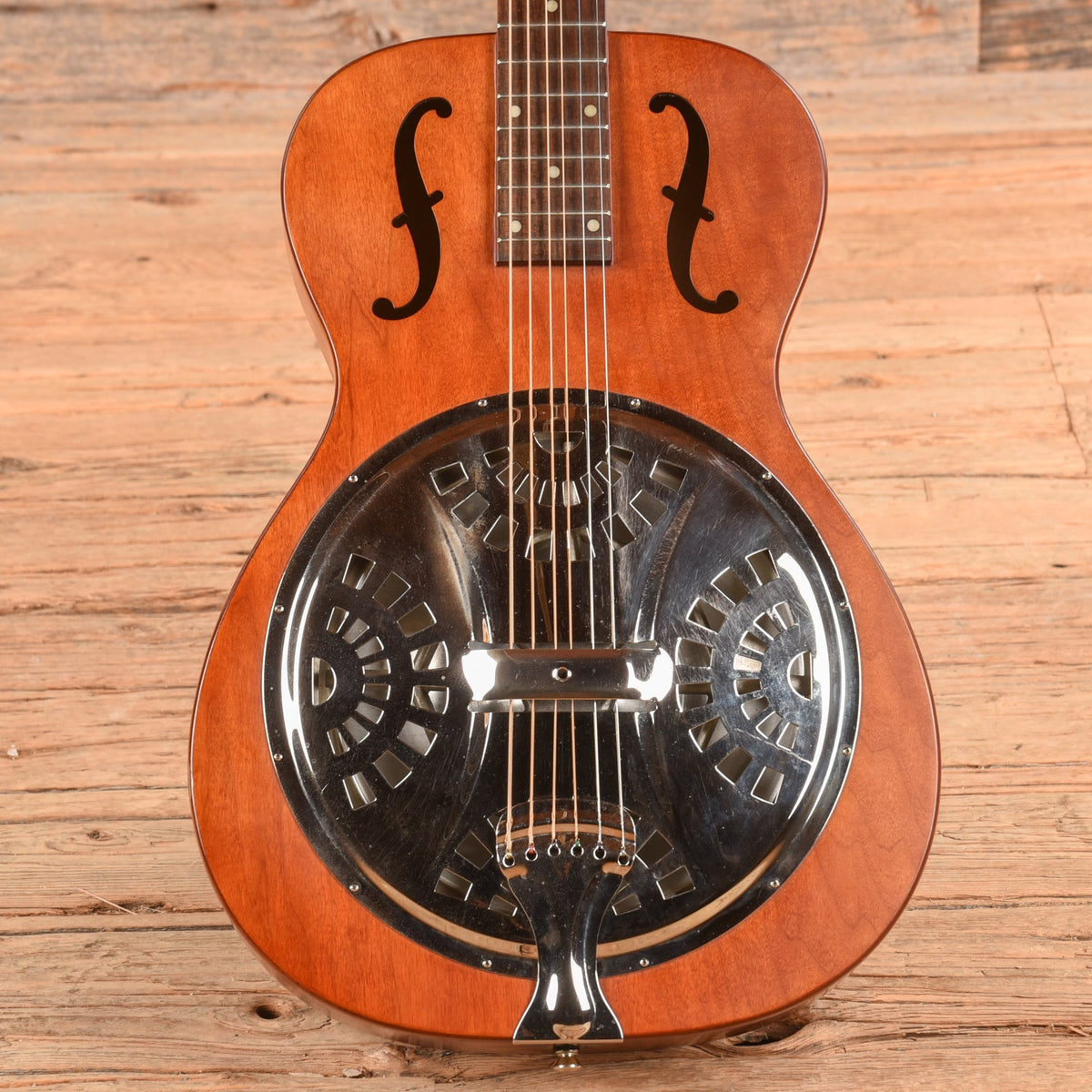 Dobro Hound Dog Round Neck Brown