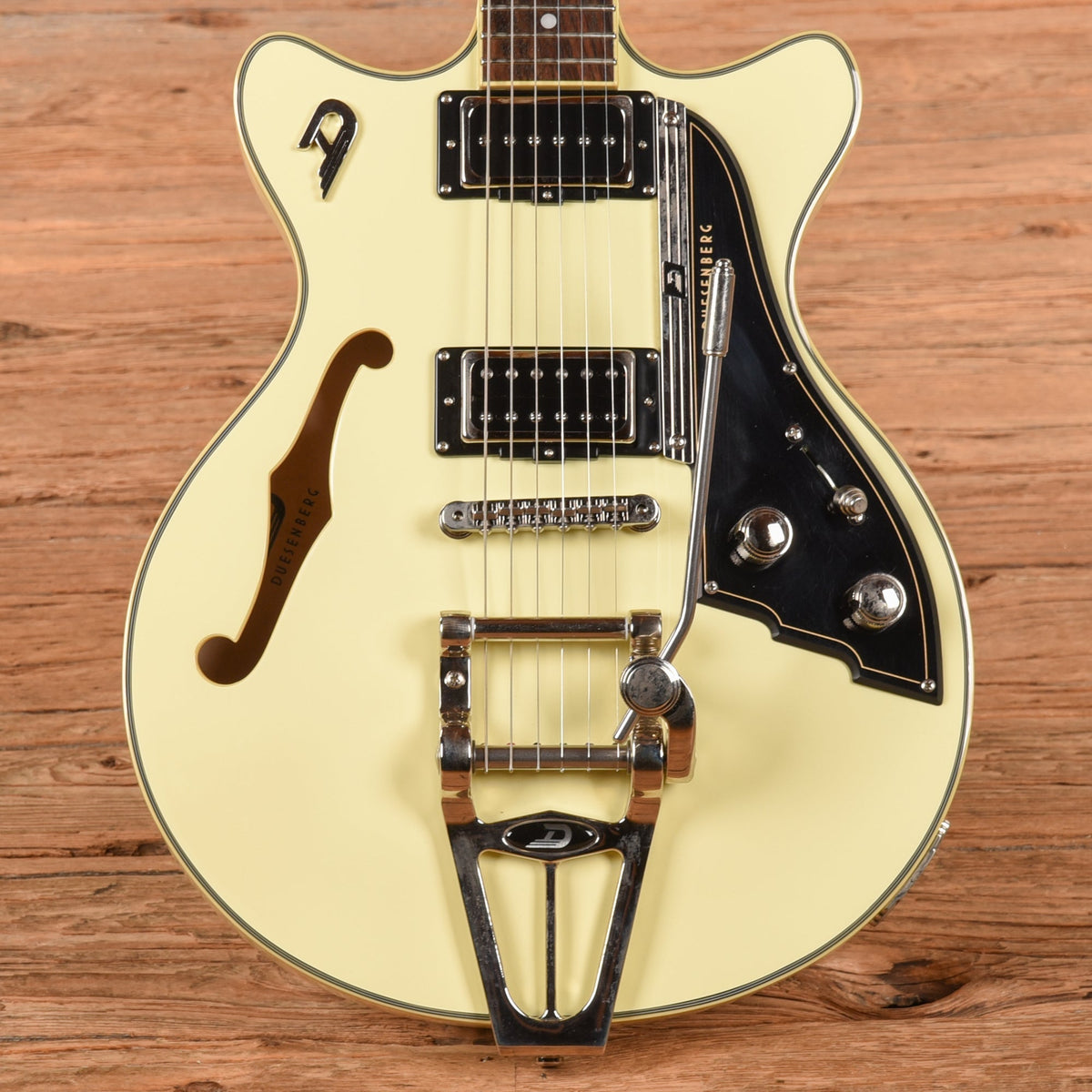Duesenberg Fullerton TV White
