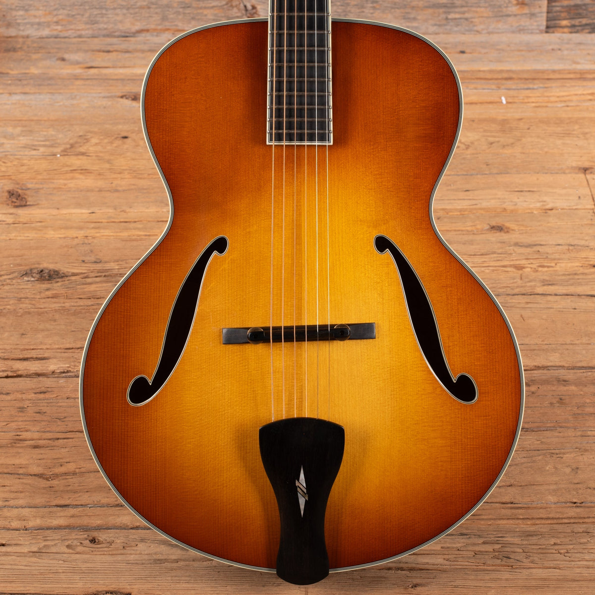Eastman AR805 Sunburst 2025