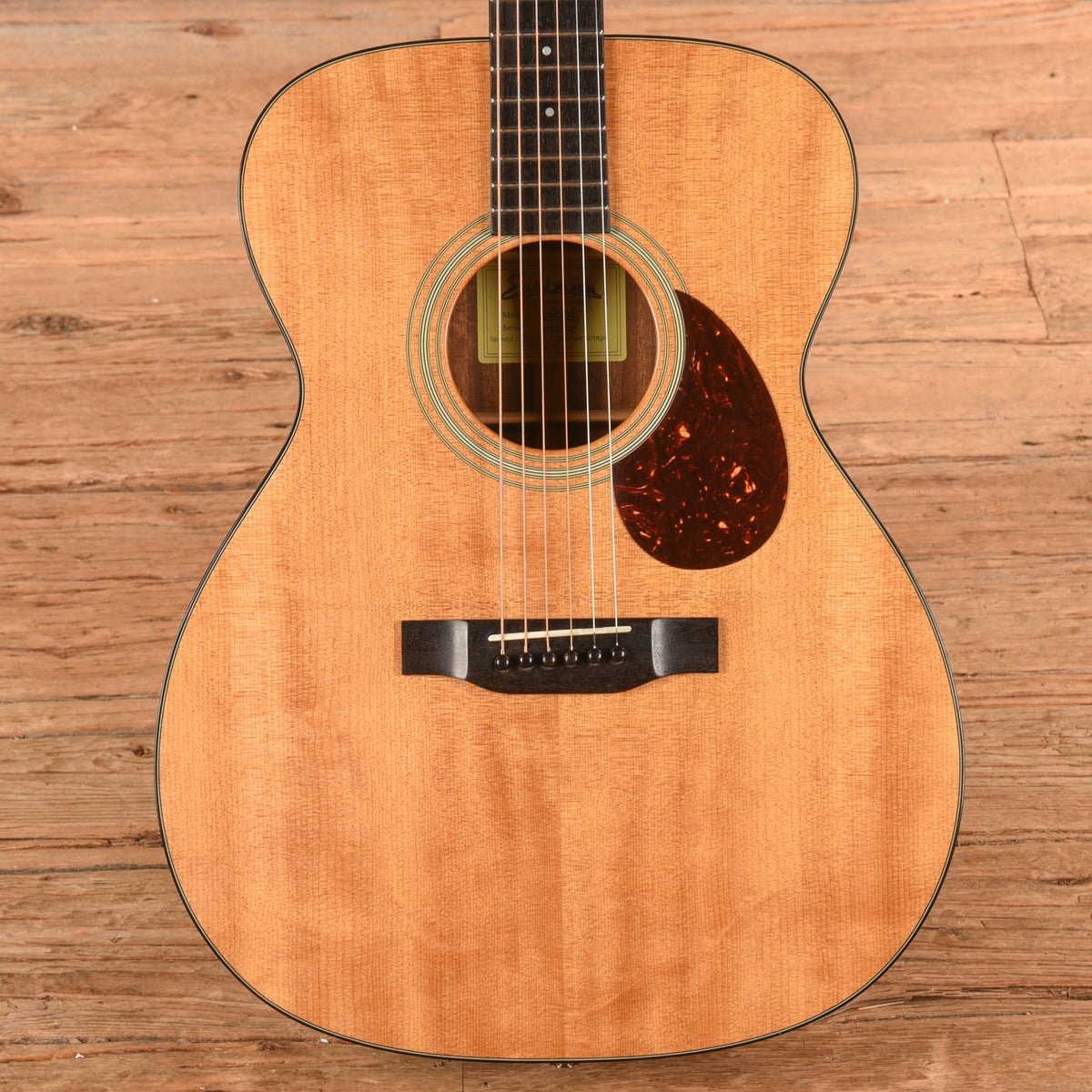 Eastman E6 OM Orchestra Natural