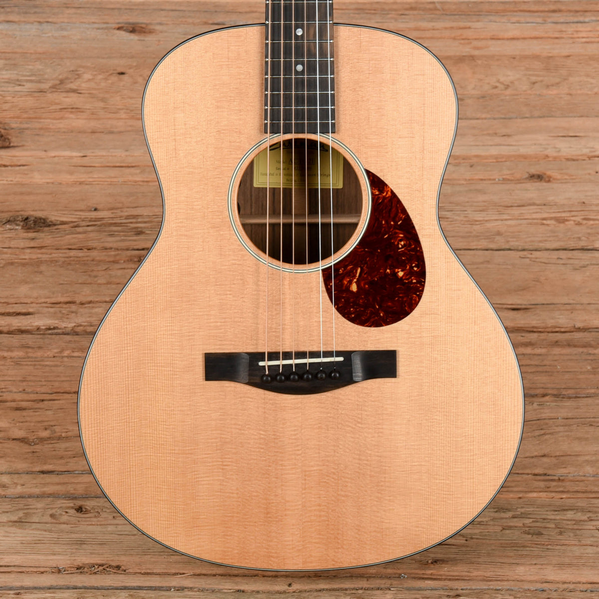 Eastman ACTG2E-OV Natural