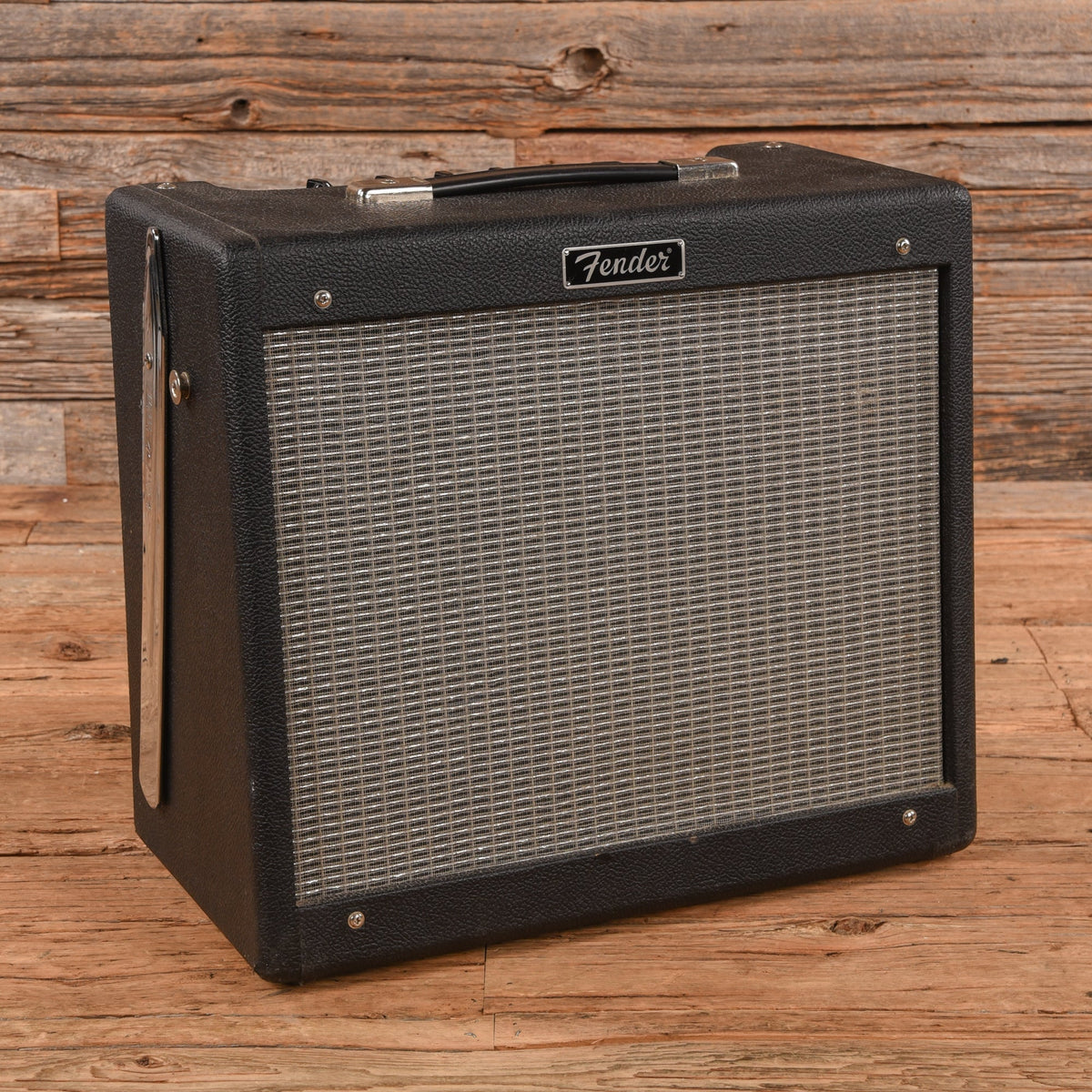 Fender Blues Junior 2-Channel 15-Watt 1x12" Guitar Combo Amp