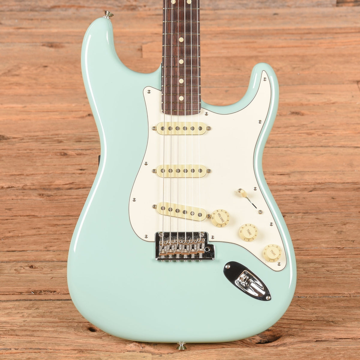 Fender Limited Edition American Professional Stratocaster w/Solid Rosewood Neck Daphne Blue 2017