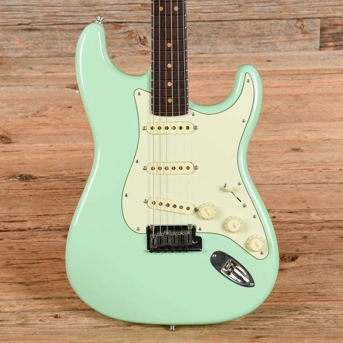 Fender American Ultra Luxe Vintage '60s Stratocaster Surf Green 2025