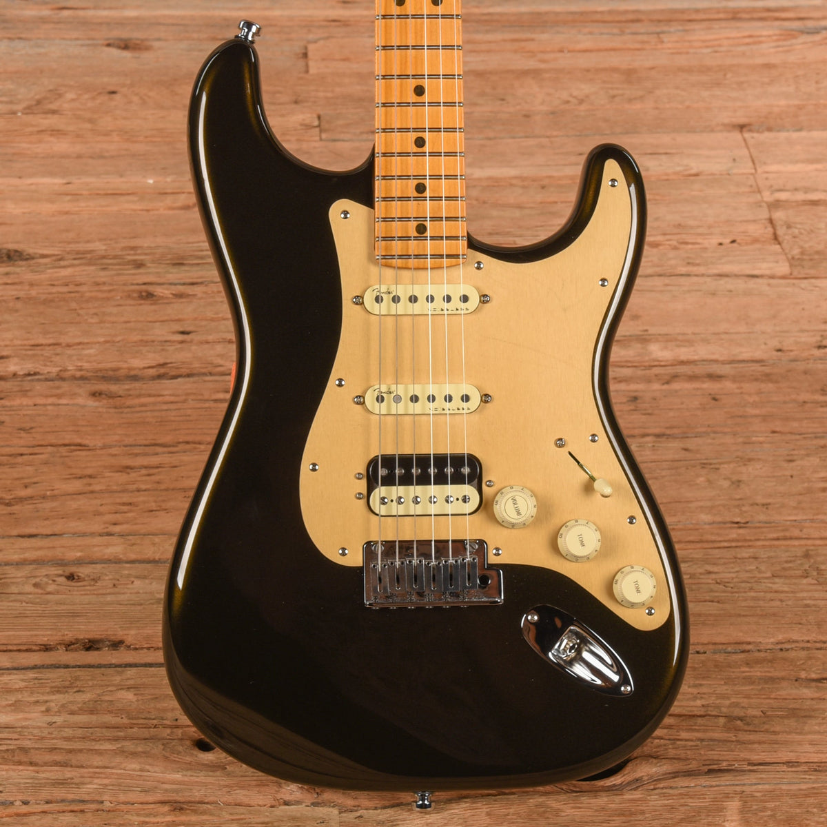 Fender American Ultra Stratocaster HSS Texas Tea 2023