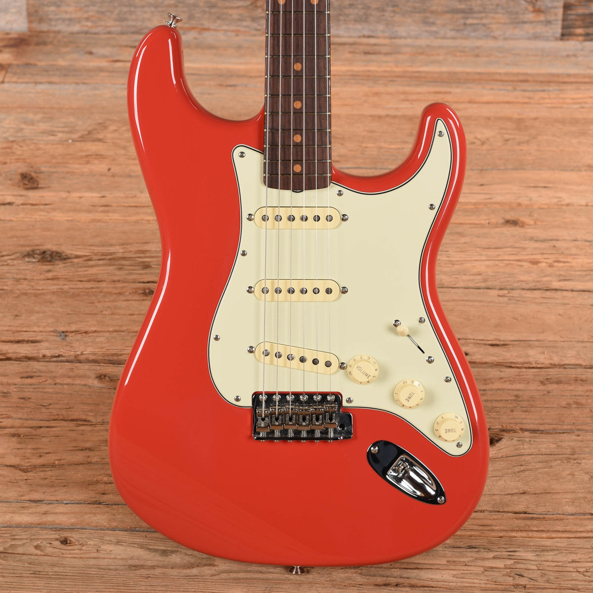 Fender American Vintage II '61 Stratocaster Fiesta Red 2025