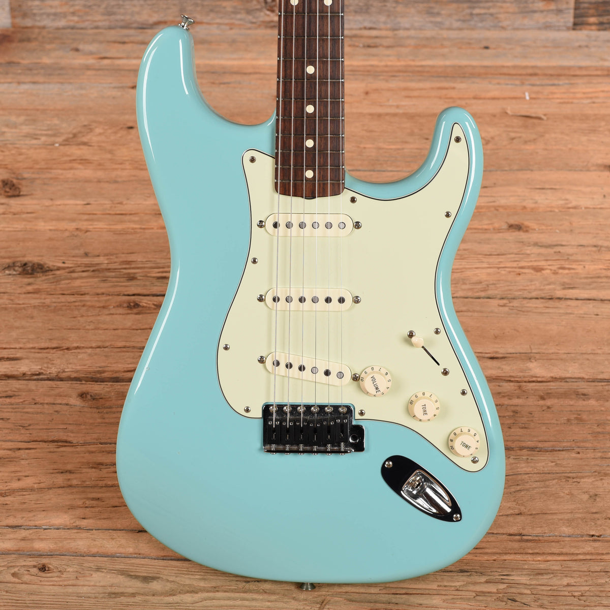 Fender Classic Series 60s Stratocaster Cerulean Blue 2015