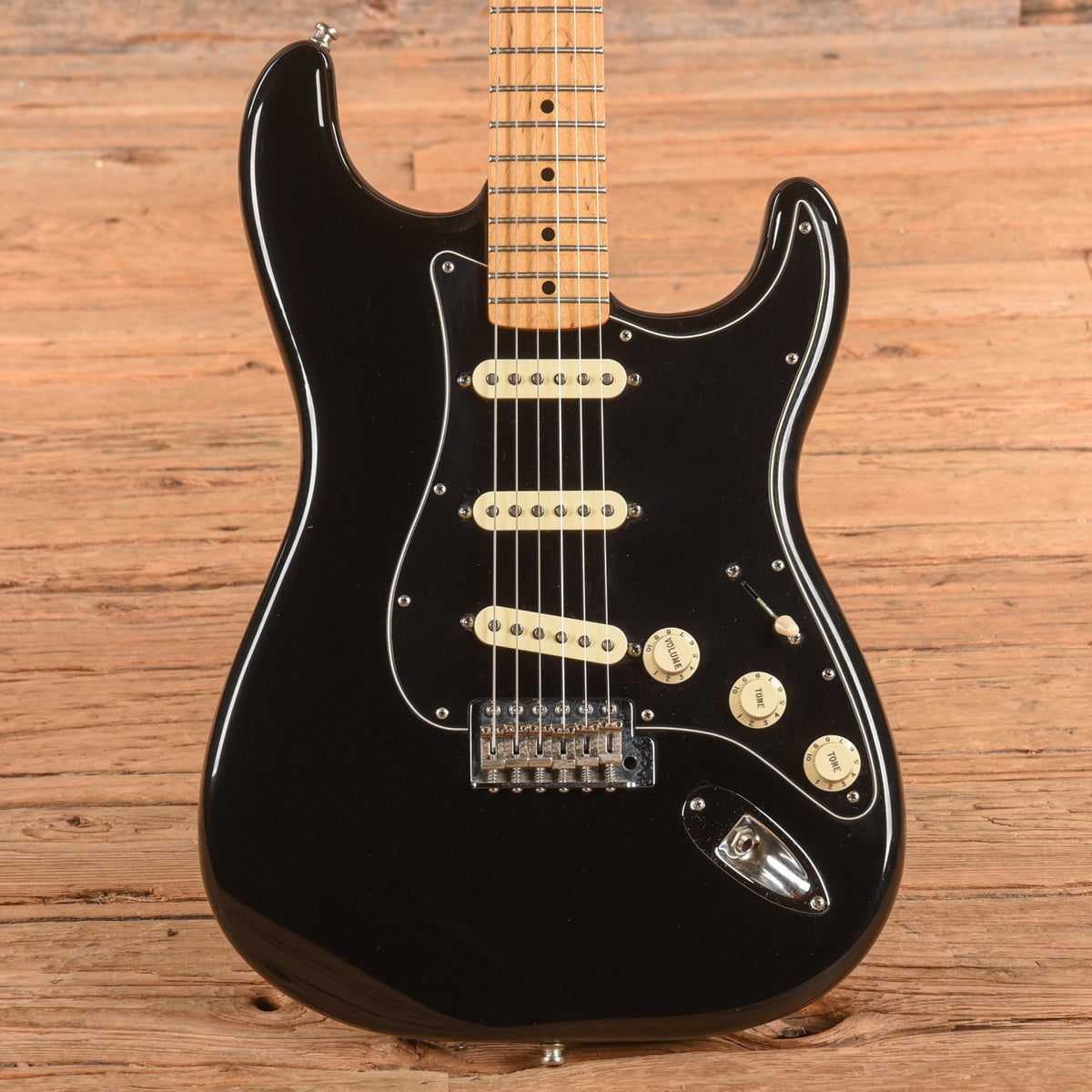 Fender Limited Edition Standard Stratocaster Black 2010