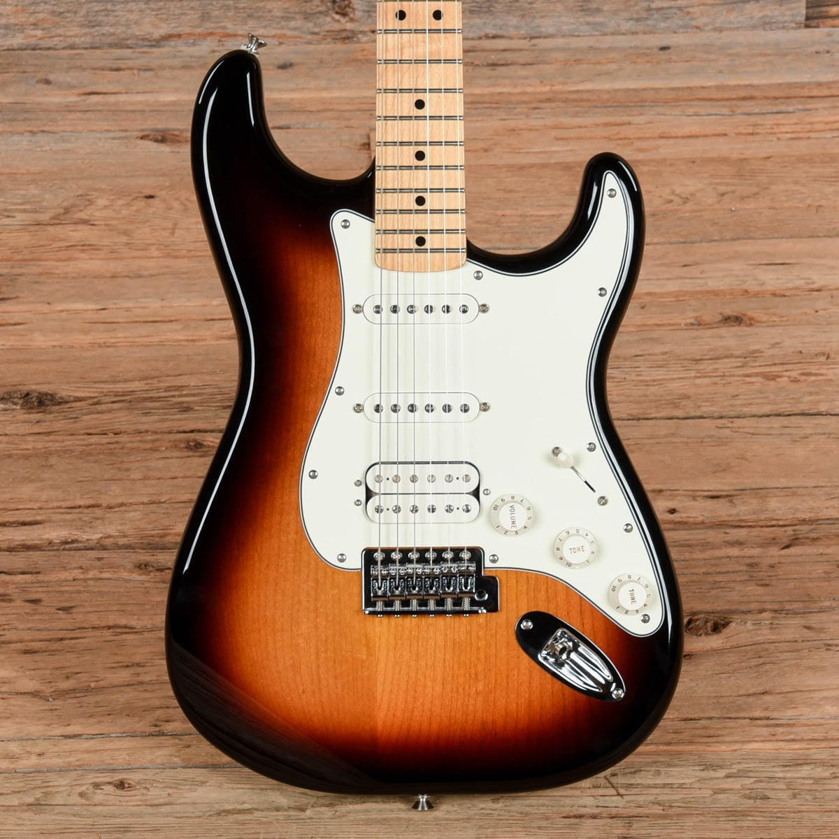 Fender Standard Stratocaster HSS Sunburst 2017