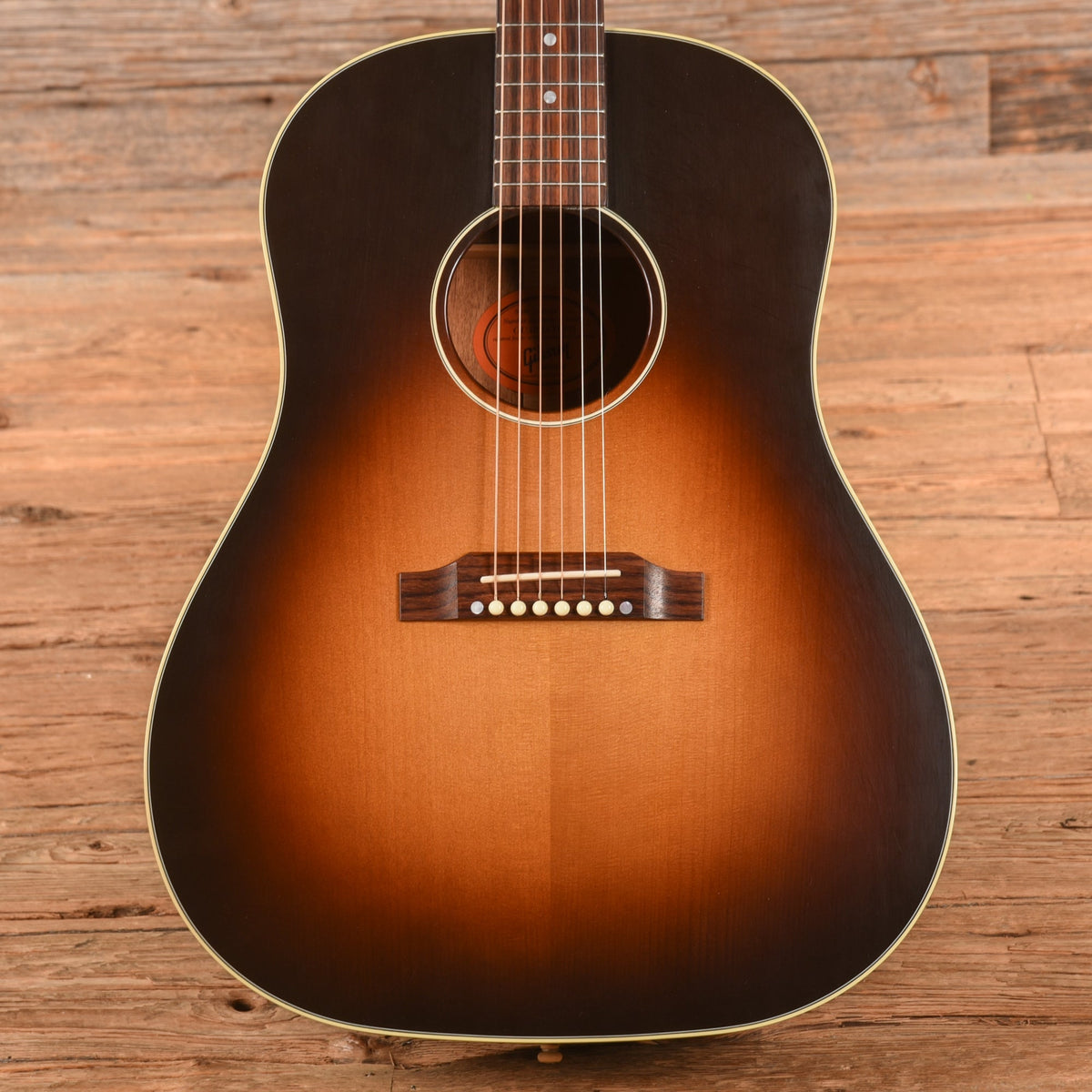 Gibson J-45TV Sunburst 2014