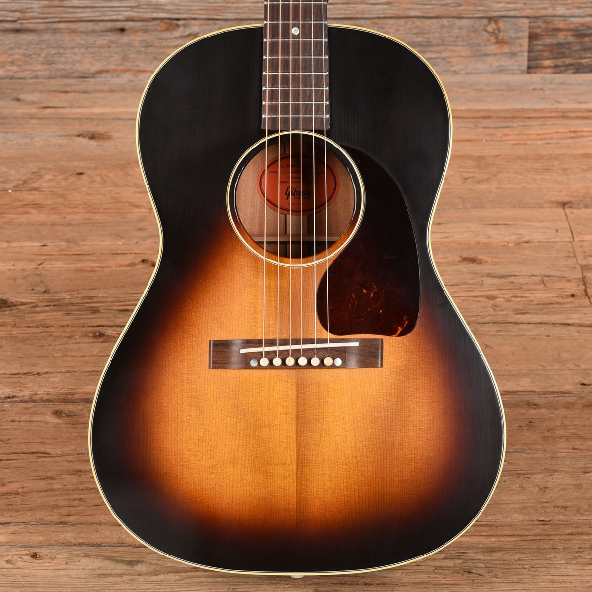 Gibson Custom Shop Historic 1942 Banner LG-2 Sunburst 2025