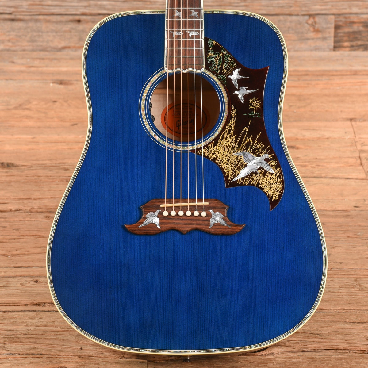Gibson Doves in Flight Transparent Blue 2017