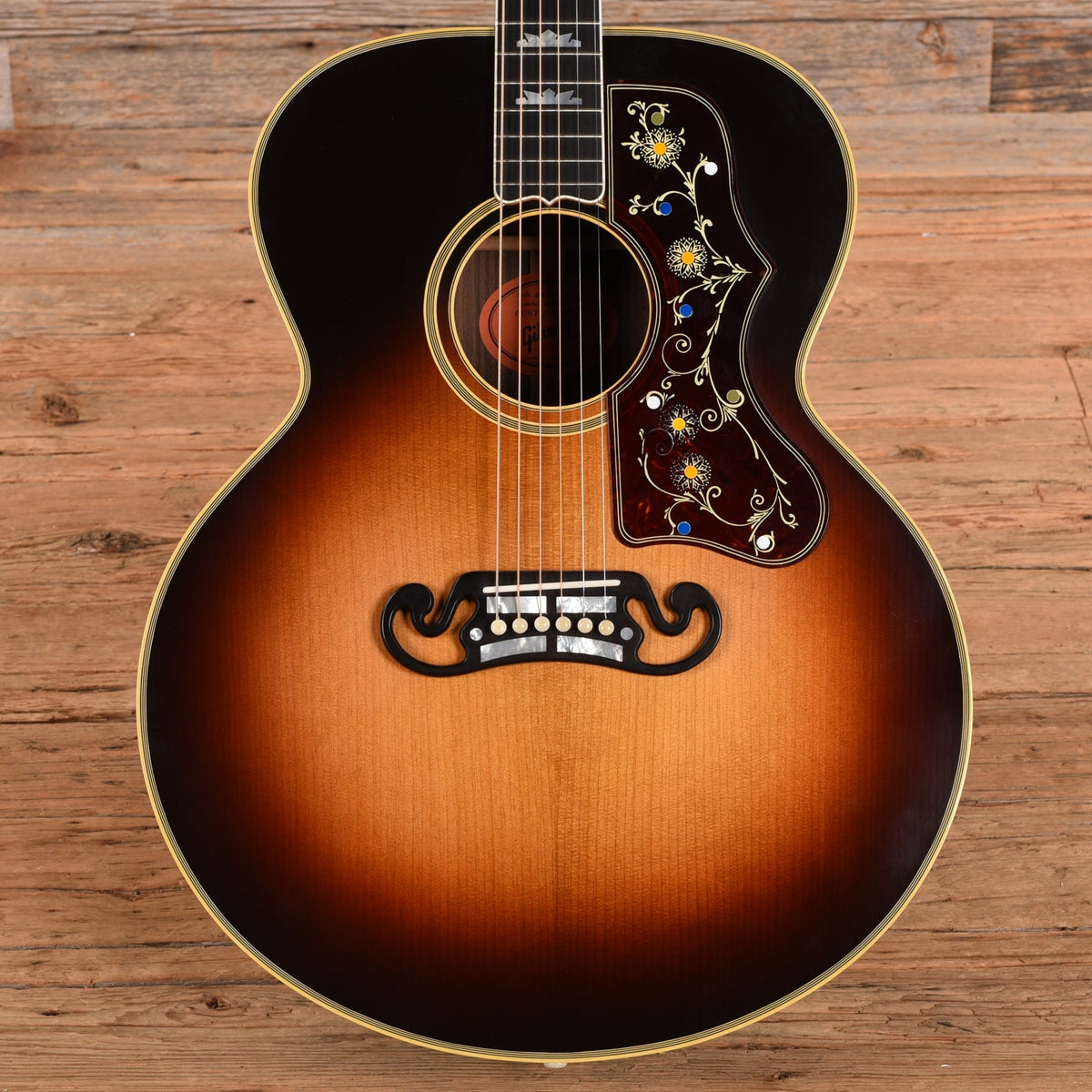 Gibson Pre-War SJ-200 Sunburst 2023