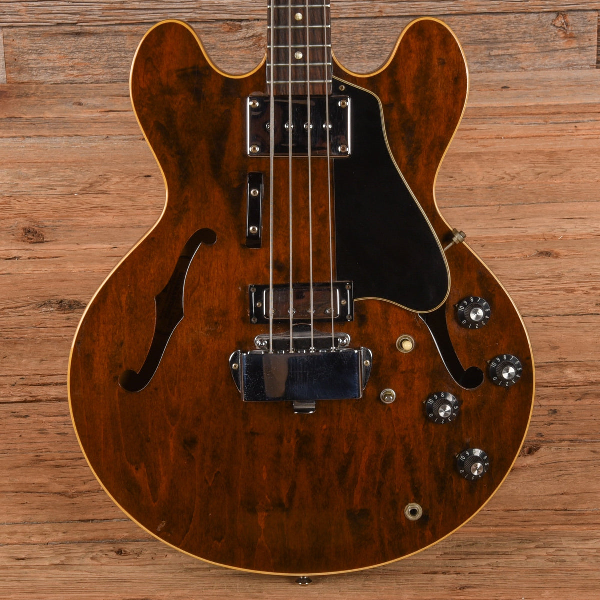 Gibson EB-2 Walnut 1968