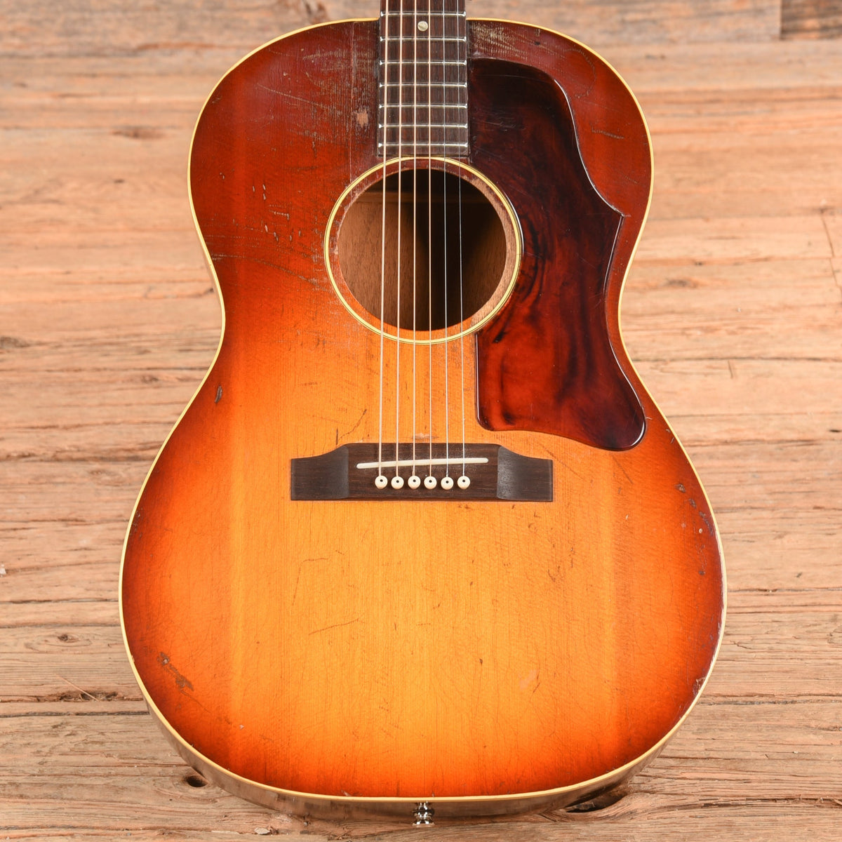 Gibson LG-1 Sunburst 1965
