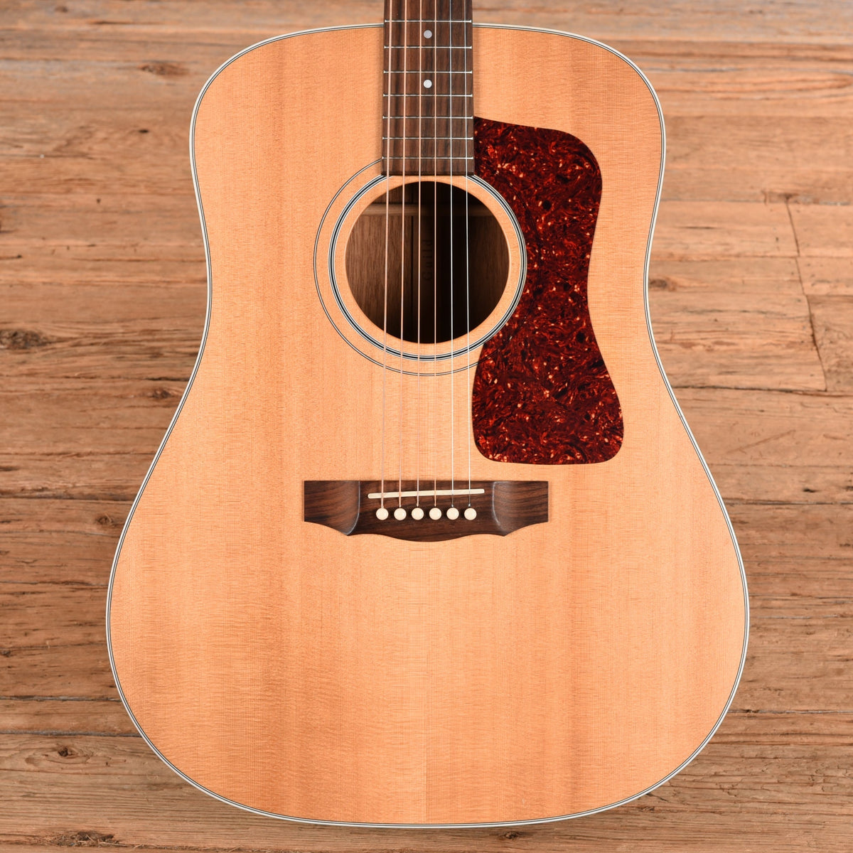 Guild USA D-40 Standard Natural Satin