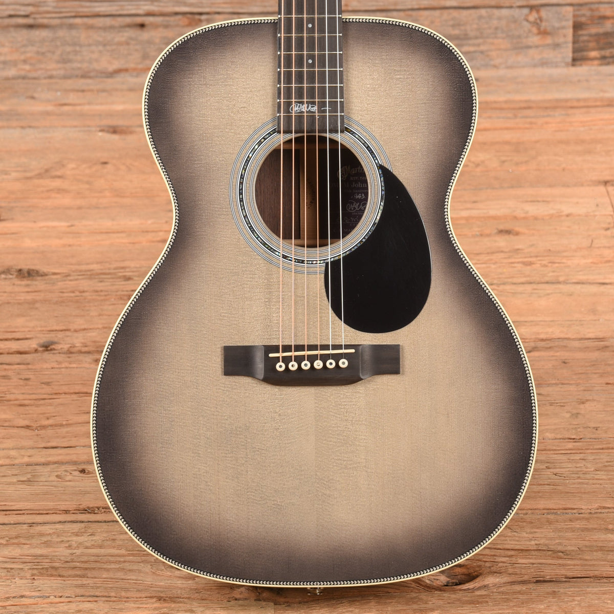 Martin 20th Anniversary OMJM John Mayer Signature Grey Sunburst 2024