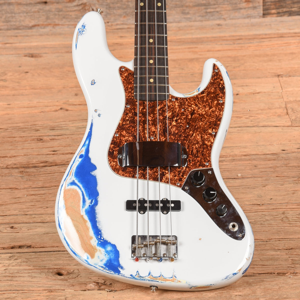 Moollon J Classic White