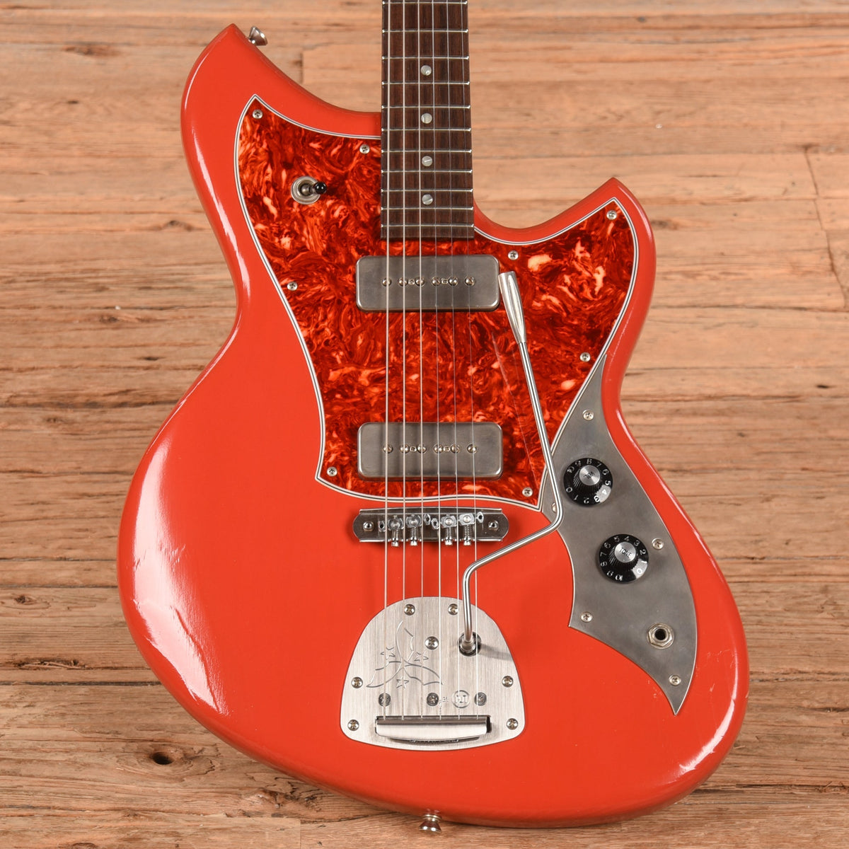 Novo Serus J Extra Light Relic Fiesta Red 2025