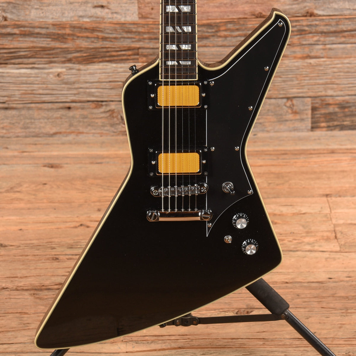 Pure Salem Cherry Bomb Black 2023