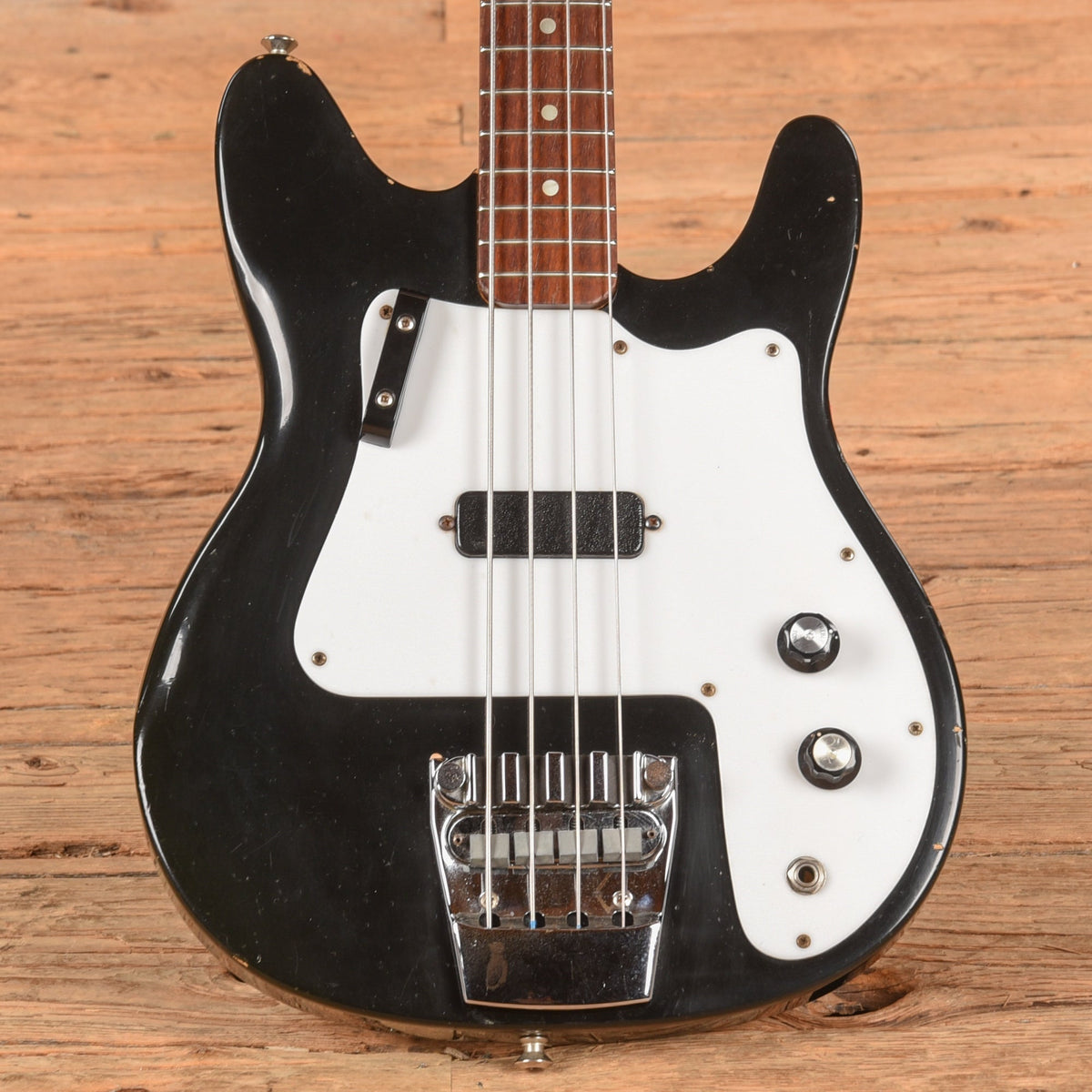 Rickenbacker 3000 Jetglo 1976