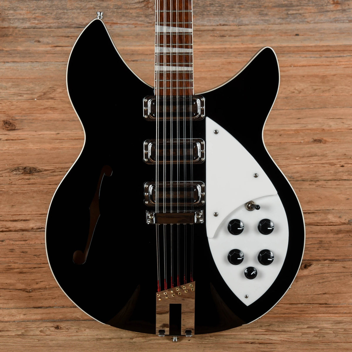 Rickenbacker 1993Plus Jetglo 2025