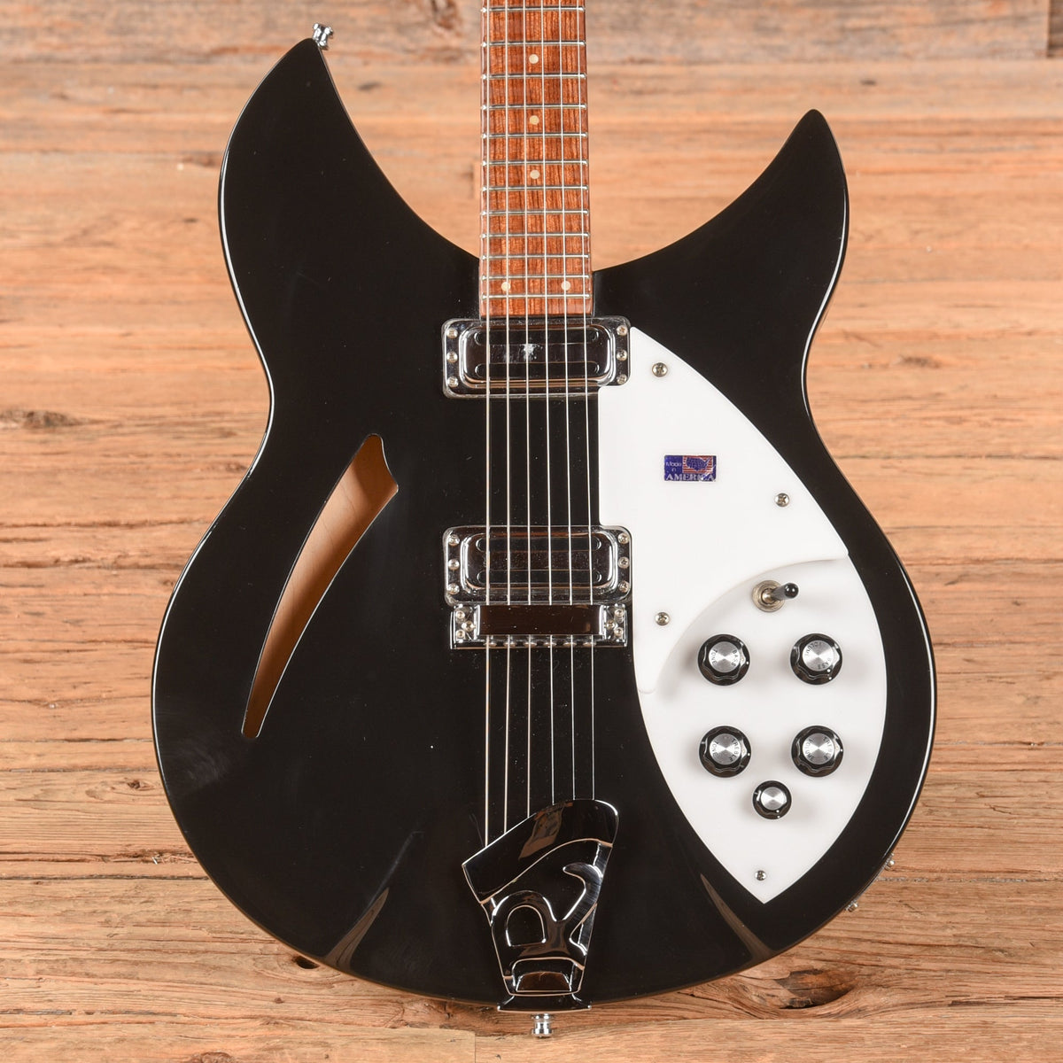 Rickenbacker 330 Jetglo 2005