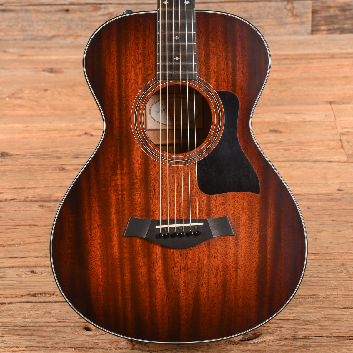 Taylor 322e 12-Fret Shaded Edge Burst 2017