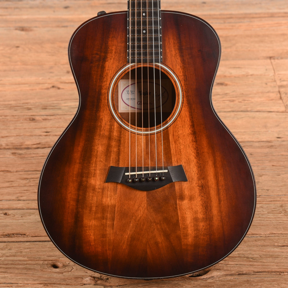Taylor GS Mini-e Koa Plus Sunburst 2023