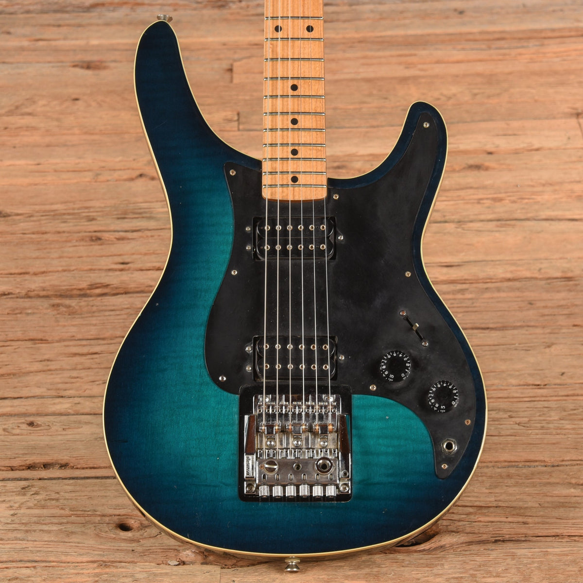 Washburn Force 6